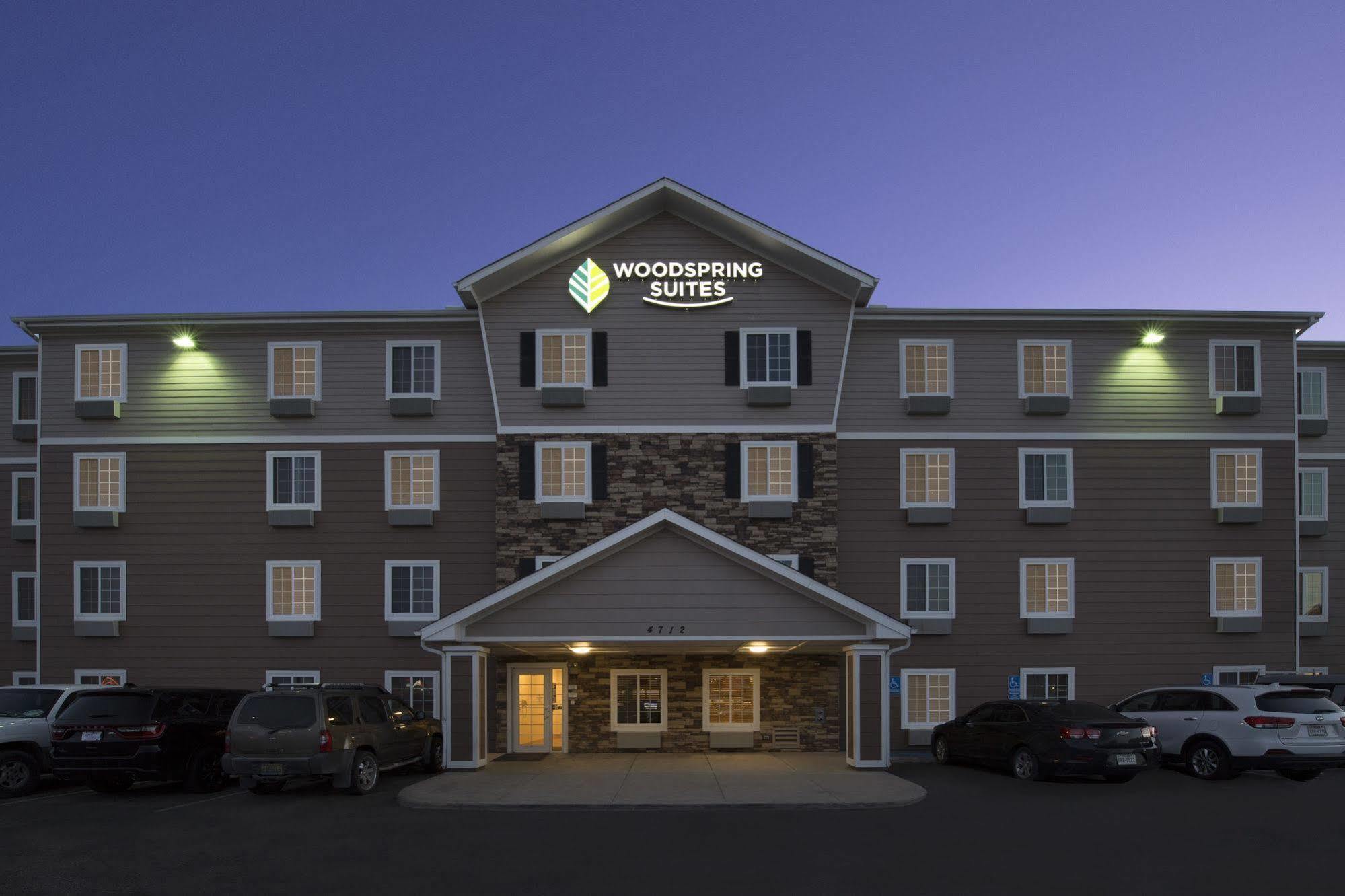 Woodspring Suites Midland Bagian luar foto